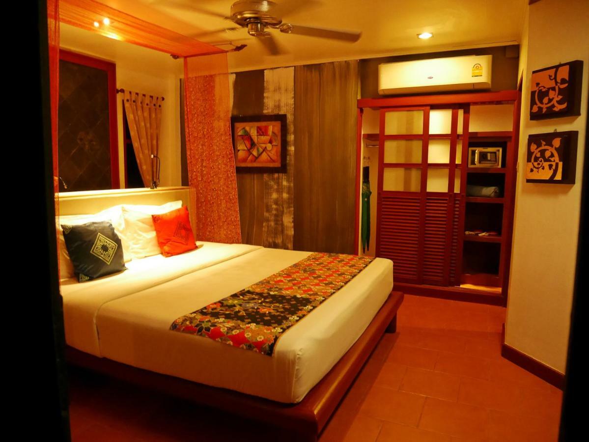 Bangtao Beach Chalet Resort Bang Tao Beach  Exterior foto