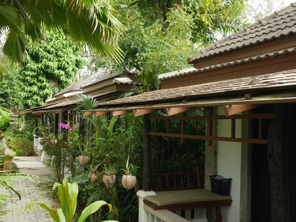 Bangtao Beach Chalet Resort Bang Tao Beach  Exterior foto